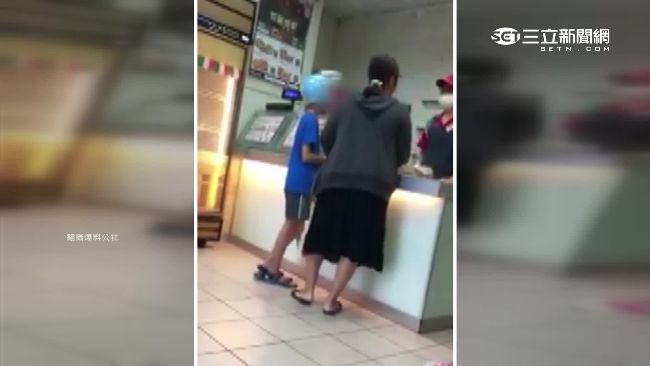 兒想取餐不開口　暴怒母竟罵披薩店員