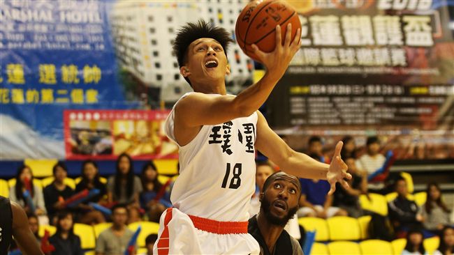 觀護盃籃賽開打　璞園大勝美國聯隊