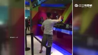 看輔導級電影　男拒秀證件反罵售票員