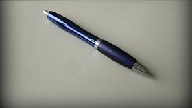 flickr原子筆/Axel Schwenke/https://www.flickr.com/photos/schwenke/4907944705/in/photolist-8tGuYi-c3n9LL-HG3pNW-eic7Up-b9wy8r-qXuhbe-C54hq-q1GApn-b9w8MB-q1u4Nh-aAL1Ad-GiWzfi-9o7BZ1-5FQaS2-4z4QcQ-btmp9D-oA8yg-nbw5Vm-b9wA7k-bcmUuT-f6cGYC-dtRqbj-b9w66V-zzFeE-b9w6kx-ptUMHA-bbQeuH-stLxXY-5nbWDe-f6cLq5-5ngahA-5ngcJG-9CjU1B-azJ3h7-5ngaq3-noLk4v-9CnPid-f5Xwjr-5nbX9M-f5Xxcr-b9w5Jr-2Qq4UG-5nbXvn-HG3pKu-5nbX2V-9WrdXq-pbuiGi-f6cJ3U-ccaUmQ-nizdTZ