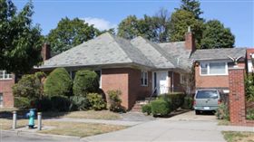 屋子裡住男屍20年／紐約郵報