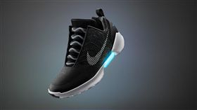 Nike HyperAdapt 1.0 自動綁鞋帶鞋 圖／翻攝自NIKE官網