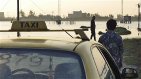 《一路順風》許冠文、納豆。（圖／甲上電影提供）