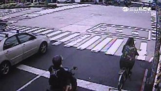 飛車賊混淆警辦案　竟拿墨汁塗黑機車