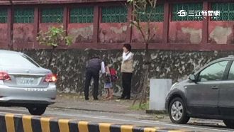 賴神勸童幕僚操刀？拍照網友現身說明