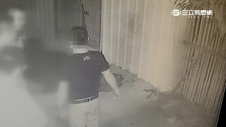 多案纏身怕被抓　男撞人停72秒落跑