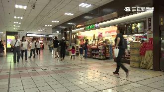 轉運站超商不給影印、繳費　私規曝光