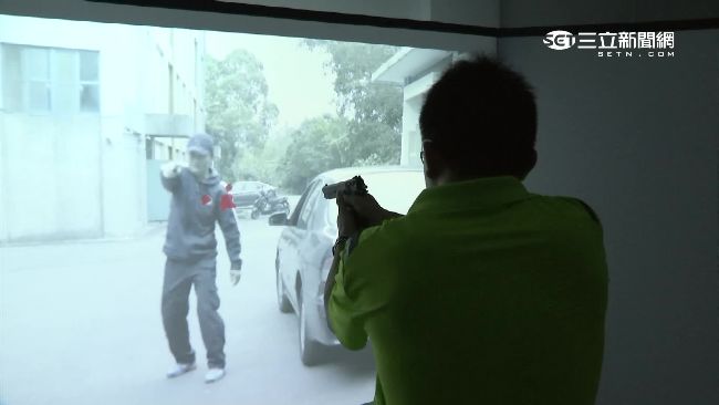 情境靶場超擬真　員警練槍還要閃子彈
