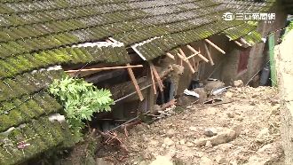 梅姬後土石灌百年古厝　屋主逃過一劫