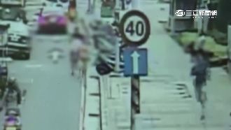 i7新機引人覬覦！女子吃麵瞬間被搶