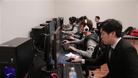 英雄聯盟,閃電狼 圖/翻攝自《Flash Wolves》閃電狼職業電競隊臉書 16:9