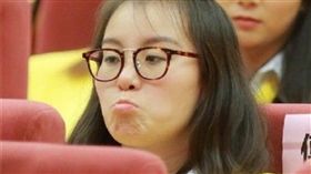 傅園慧、習近平、表情（圖／翻攝自成都商報）