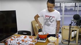 咖哩,麥當勞,醬包,日本,廚師,新加坡,蜂蜜,調味料(https://www.youtube.com/watch?v=JcrxE1eet-k)