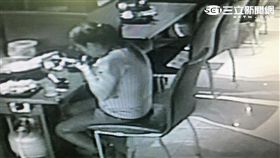 詹女陸續在西門町多家店白吃白喝遭警送辦（楊忠翰攝）