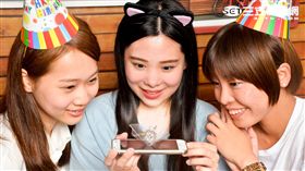 麥當勞啤酒入堡　肯德基爺爺扭臀迎戰