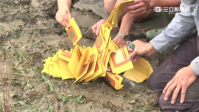 偷冥紙祭祀亡兒　中年男遭警方逮捕