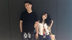 阿沁,花花（圖／翻攝自花花臉書）
https://www.facebook.com/floraliflora/photos/a.161670007372889.1073741833.161620460711177/615816141958271/?type=3&theater