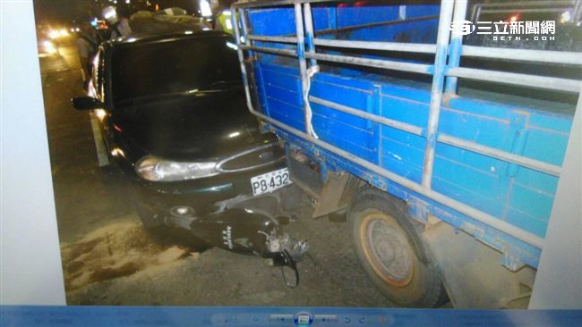 警用機車成路障　2警慘遭衝撞拖行