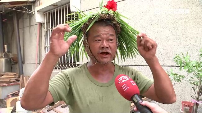 遭罰百張紅單　走路草阿伯狂語：沒錢