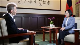 蔡英文接受華爾街日報專訪　總統府提供
