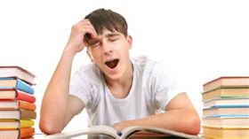 打瞌睡、睡眠不足／達志影像／美聯社