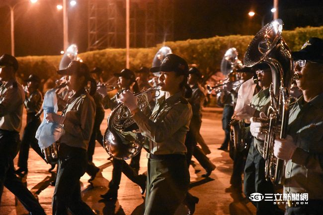 民國105年「國慶大典」夜校預演　圖／記者林敬旻攝