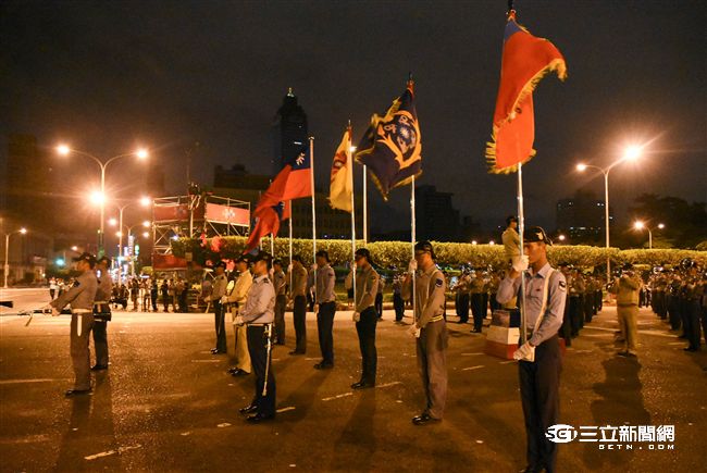 民國105年「國慶大典」夜校預演　圖／記者林敬旻攝
