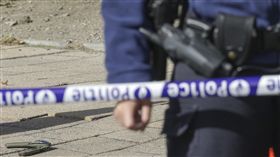 比利時男持刀刺殺警察（圖／美聯社／達志影像）