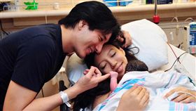 王力宏,王靚蕾,王嘉娜（圖／翻攝自王力宏臉書）
https://www.facebook.com/leehom/photos/a.57296107053.69383.56712367053/10154144877967054/?type=3&theater