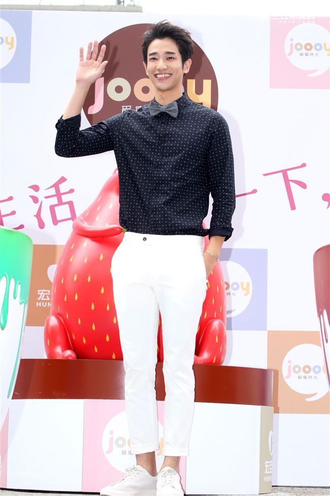 劉以豪皆以招牌超萌的笑容傳授暖男秘訣，融化所有女性芳心。（記者邱榮吉/攝影）