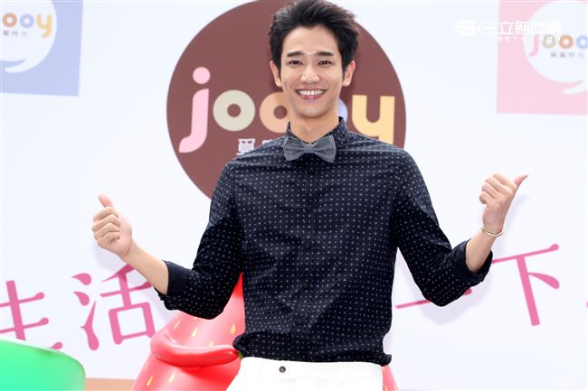 劉以豪皆以招牌超萌的笑容傳授暖男秘訣，融化所有女性芳心。（記者邱榮吉/攝影）