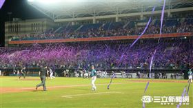 義大擊退桃猿，下半季封王（圖／記者王怡翔攝）