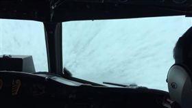 飛行員挑戰馬修／美國國家海洋暨大氣總署臉書