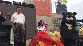 柯文哲　熊讚１０５年市府國慶升旗表演　盧冠妃攝