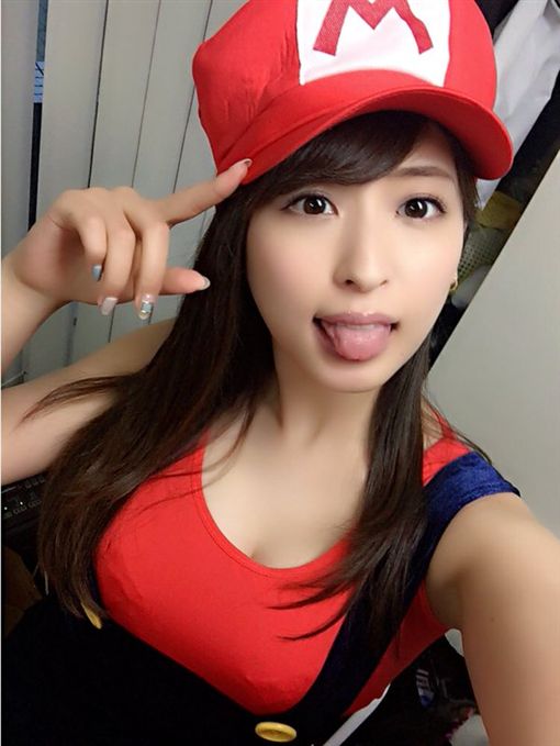 日本AV女優秋山祥子（圖／翻攝網路）