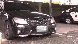 駕駛開車講電話閃神　撞飛母子1死