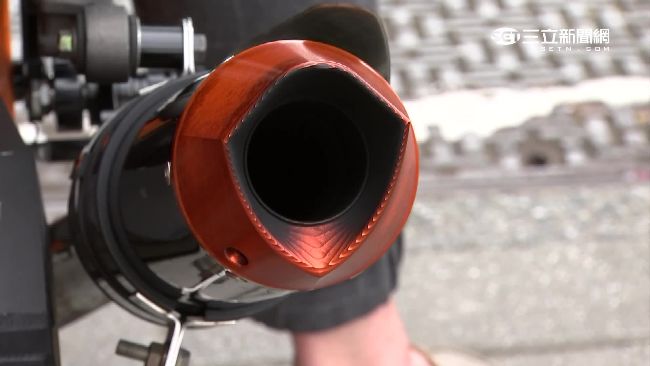 立法院會9日三讀「噪音管制法」修正案,明定機動車若發出超過噪音管制標準聲音,可處3600元以上3萬6000元以下罰鍰。(示意圖/資料照)