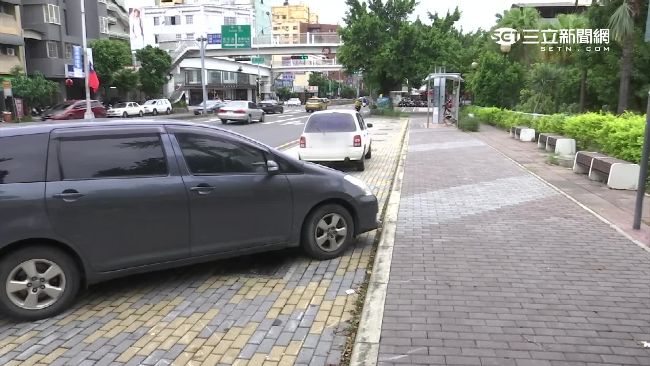 斜停挨罰！駕駛怨警察刁難反遭打臉