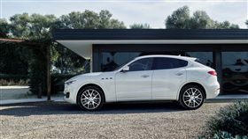 Maserati Levante S Luxury 原廠提供