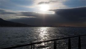 淡水／flickr／https://www.flickr.com/photos/othree/8109187629/in/photolist-dmzGXP-bjxo1L-8XRatJ-eNWbxh-9NeKue-6zRfr2-6zRevR-9NeLG6-dmzHxS-48rx1T-eNWvD9-aTeDvP-38Q8pG-bjxgJd-psFcAV-6zVoZb-6qqZfH-9Nf24D-3ktUkU-bjxjXL-eNLFrc-ePmUDf-ePnJFq-bjxim5-9NhS4d-3kpt1r-8ZVEKP-ot7ws-4Dq38p-eNHGXn-9NeJvX-bxsdrD-bxsd2p-4Dqa2V-qBsixG-aj9CdN-4DuoGS-4KC1EF-bjxiih-7rjjRT-psFaEk-bxsba6-eNWum9-3kpr18-3gF9p-bjxh2A-bxscSB-kHT1nt-4Dq1s8-eNLRd6