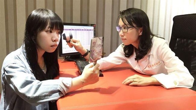 肌膚水嫩透亮　自拍不用開美肌