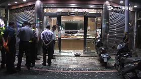 台中搶銀樓0600.