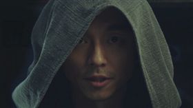 圖 翻攝自YOUTUBE截圖 孔劉