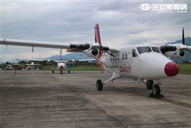 德安航空DHC6-400新型客機。（圖／民航局提供）