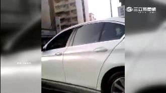 超車遭惡意逼車　小孩嚇壞：我要下車