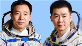 神舟十一號太空人景海鵬、陳冬。圖取自China Spaceflight