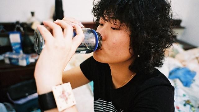 灌鹽水可助減肥？醫師：小心心臟衰竭