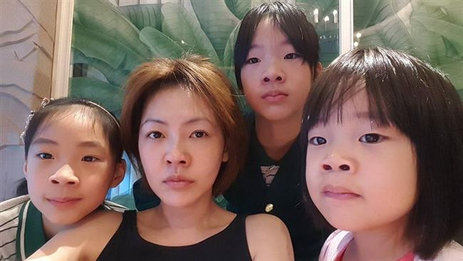 母女一個樣！小S攜3女用鼻孔說早安