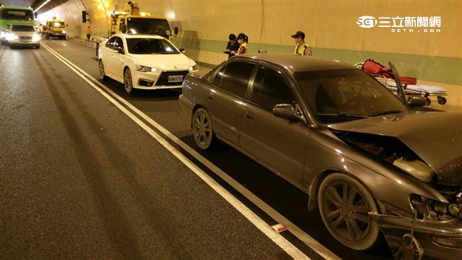 國道三驚傳9車連環撞　僅一車道通行