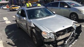 包庭政車禍（翻攝畫面）